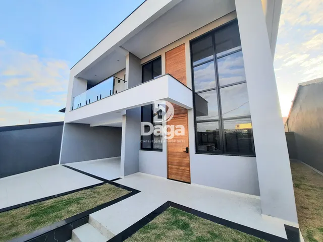 Imagem: Casa Alto Padrão em Carianos, Florianópolis/SC