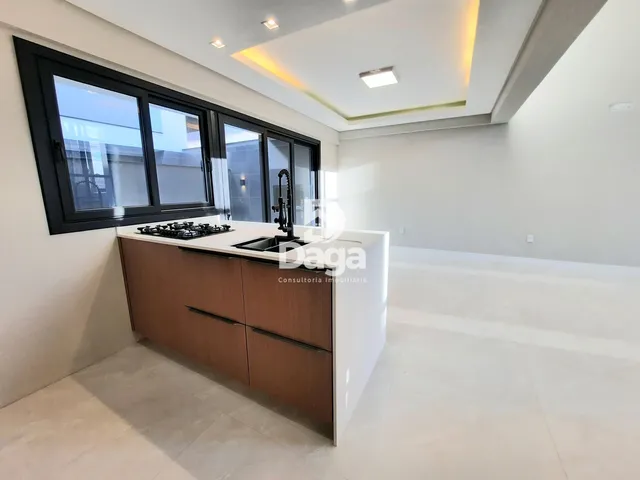 Imagem 10: Casa Alto Padrão em Carianos, Florianópolis/SC