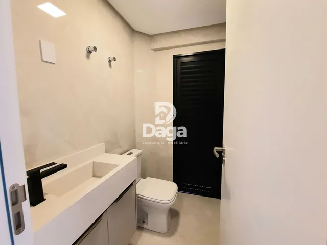 Imagem 3: Casa Alto Padrão em Carianos, Florianópolis/SC