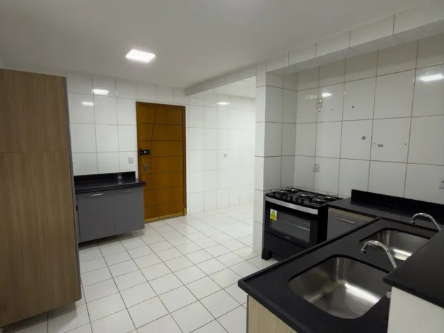 Imagem 11: Apartamento nascente semi mobiliado com 4 suítes e lazer completo em localização