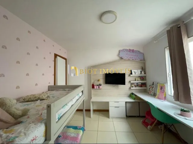 Imagem 12: Imperdível casa à venda em Niterói-RJ, bairro Itaipu. 4 quartos, 3 suítes, 1 sala, 5