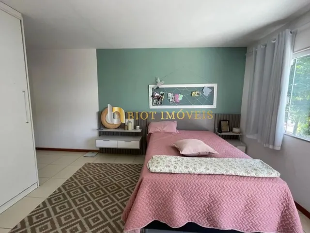 Imagem 8: Imperdível casa à venda em Niterói-RJ, bairro Itaipu. 4 quartos, 3 suítes, 1 sala, 5