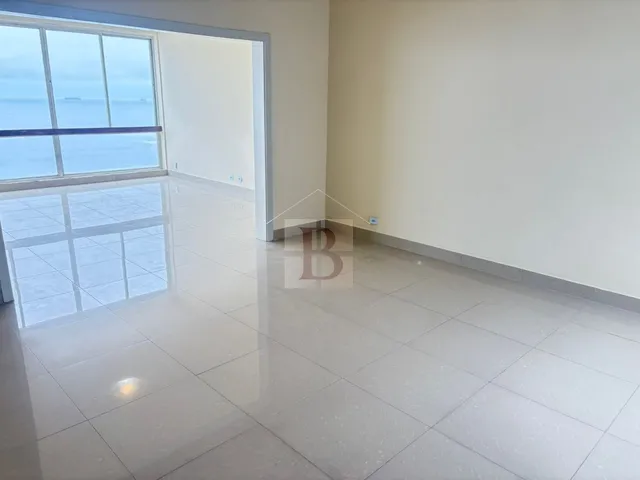 Imagem 16: Apartamento à Venda em Copacabana, Rio de Janeiro-RJ: 4 Quartos, 1 Suíte, 2 Salas, 3