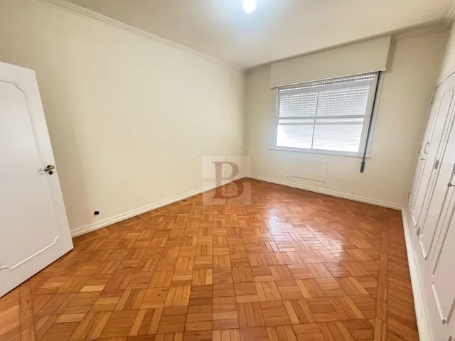 Imagem 4: Apartamento à Venda em Copacabana, Rio de Janeiro-RJ: 4 Quartos, 1 Suíte, 2 Salas, 3