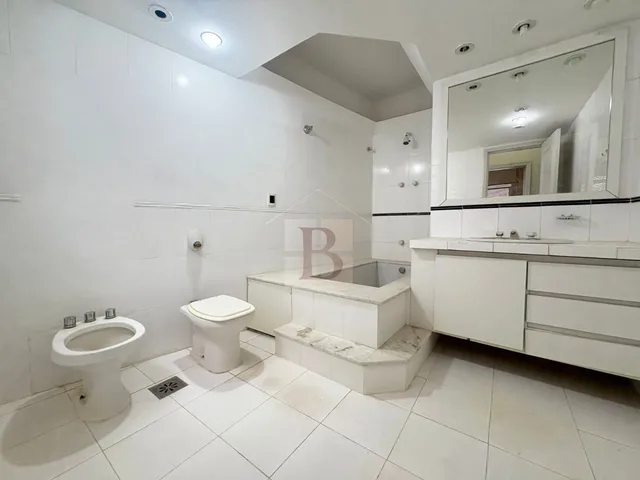 Imagem 7: Apartamento à Venda em Copacabana, Rio de Janeiro-RJ: 4 Quartos, 1 Suíte, 2 Salas, 3