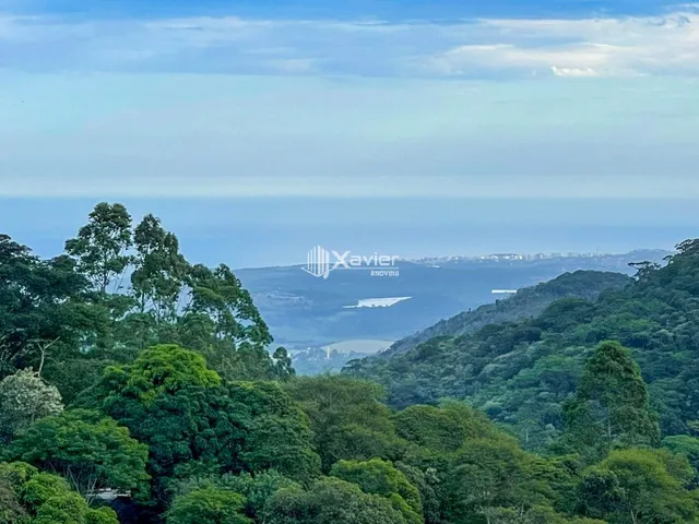Imagem: Terreno de 1.977 m² em Condomínio Fechado