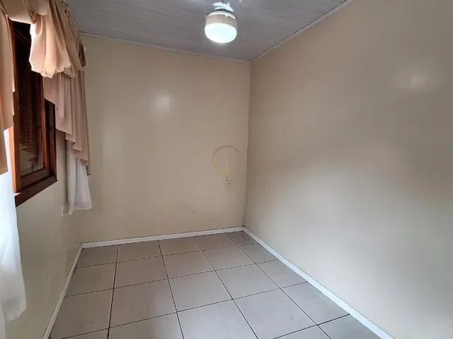Imagem 5: Casa semimobiliada com churrasqueira em São José, Canoas - Venda