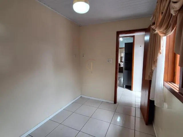 Imagem 6: Casa semimobiliada com churrasqueira em São José, Canoas - Venda