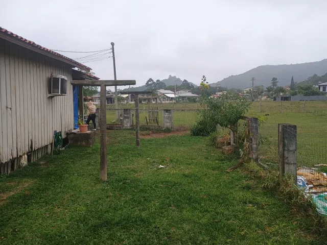 Imagem 12: Casa de Madeira no Bairro Encantada - Garopaba/SC