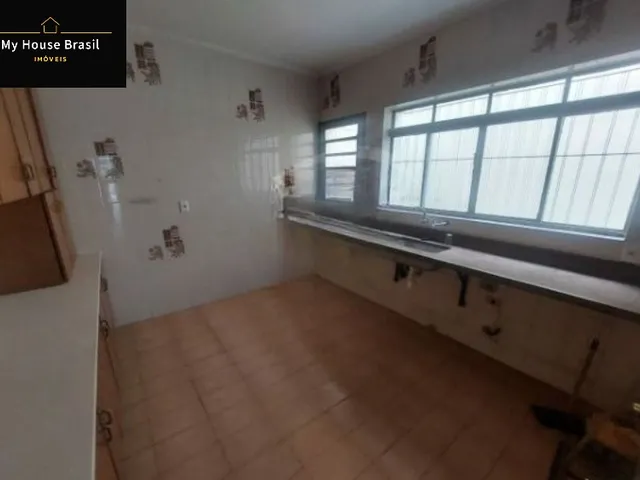 Imagem 2: Casa à venda na Vila Gustavo, São Paulo-SP, com 3 quartos, 1 suíte, 2 salas, 3