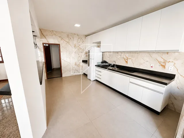 Imagem 14: Casa a venda com 5 quartos, lazer completo, 5 minutos da praia em Guarapari ES