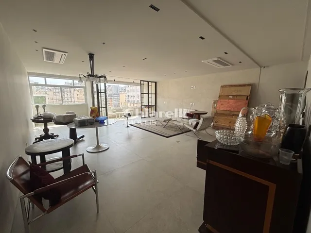 Imagem 4: Apartamento 4 quartos, 1ª quadra da Praia de Icaraí, c/ varanda e 2 vagas na garagem