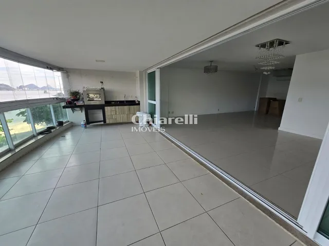 Imagem 14: Venda de Apartamento de Luxo em Icaraí, Niterói-RJ: 4 Quartos, 4 Suítes, 5 Banheiros