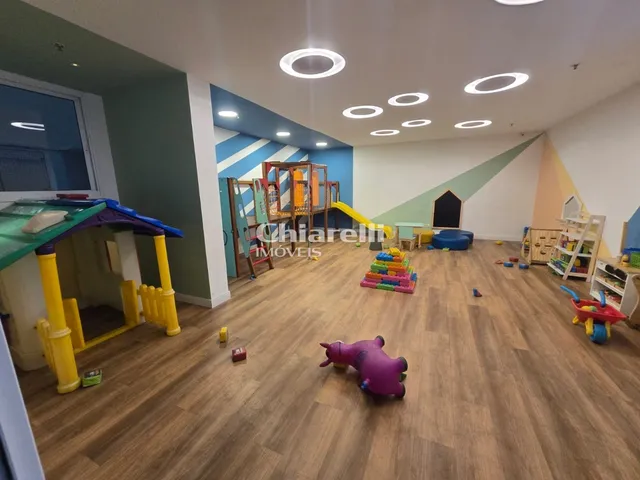 Imagem 3: Venda de Apartamento de Luxo em Icaraí, Niterói-RJ: 4 Quartos, 4 Suítes, 5 Banheiros