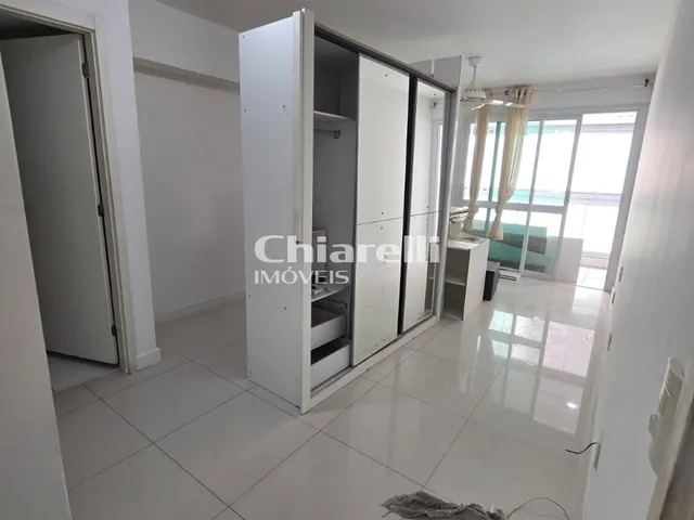 Imagem 13: Venda de Apartamento de Luxo em Icaraí, Niterói-RJ: 4 Quartos, 4 Suítes, 5 Banheiros