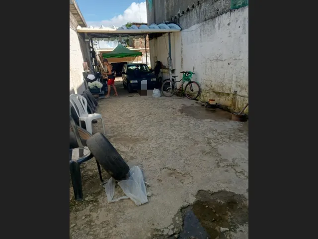 Imagem 6: Terreno com Estrutura Construída (Precisa de Reforma