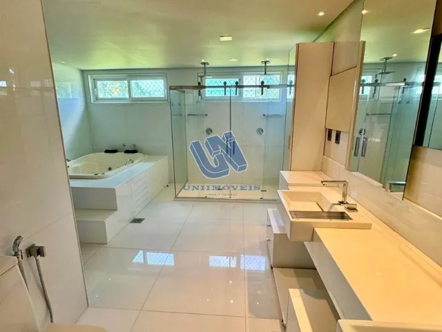 Imagem 2: Casa em condomínio duplex 5 Suítes sendo 2 com closet no Encontro das Águas em Lauro
