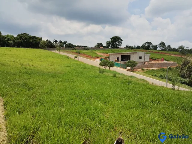 Imagem: O terreno possui 1.000m² de Área Privada e está