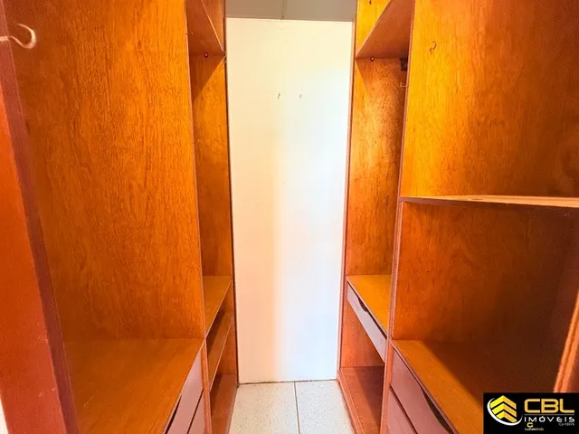 Imagem 4: SQS 205 - 03 QUARTOS 01 SUÍTE COM CLOSET REFORMADO VAZADO VISTA LIVRE