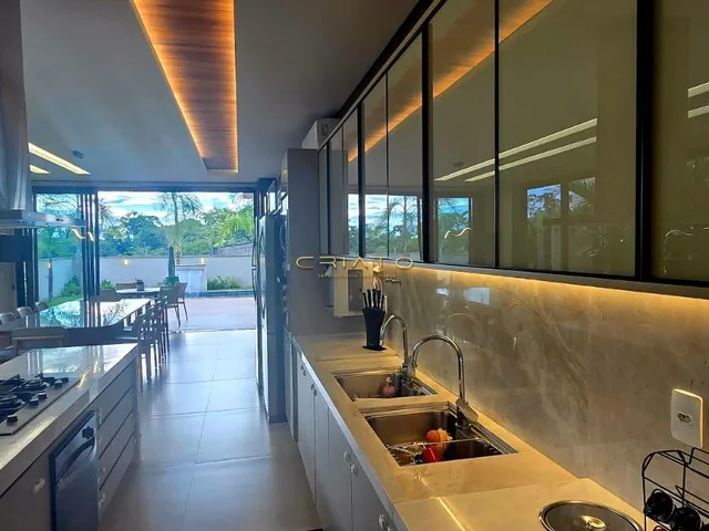 Imagem 2: SOBRADO com 5 suítes plenas, 320M² de área construída - COND. DO LAGO - Goiânia