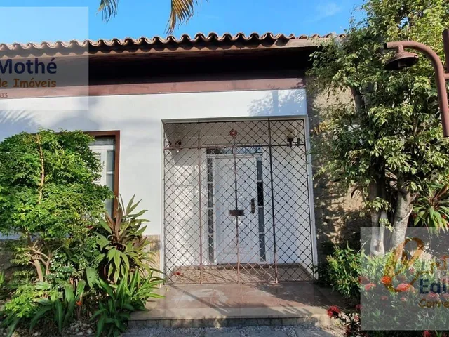 Imagem: A casa possui 4 Dormitórios, 3 Suítes, 5 Banheiros, 1