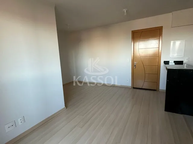 Imagem 5: Apartamento com 01 Suite mais 02 Quartos ao lado da UNIPAR no centro!
