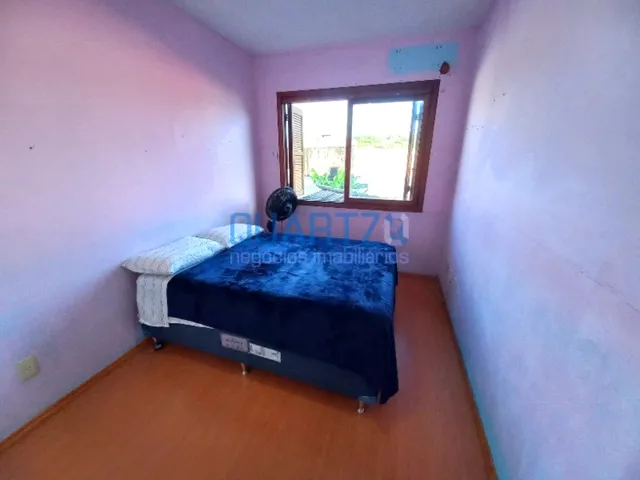 Imagem 14: CASA EM IPANEMA COM PISCINA, 3 DORM, SUITE, 204M², REFORMADA, LAREIRA E PARRILLA