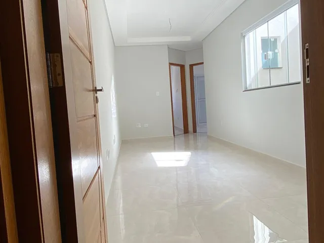 Imagem: O apartamento possui 2 Dormitórios, 1 Suíte, 2 Banheiros,
