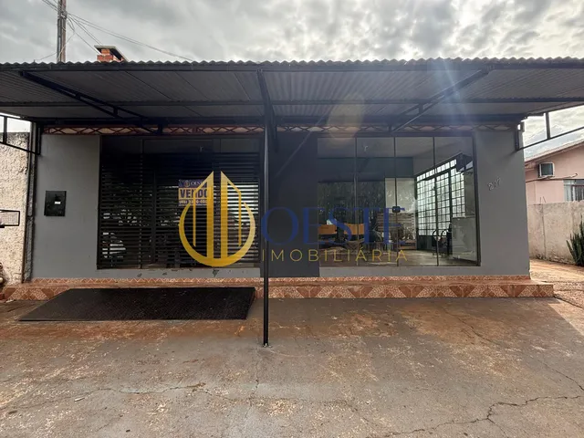Imagem: Terreno com 1 sala comercial e 2 casas no