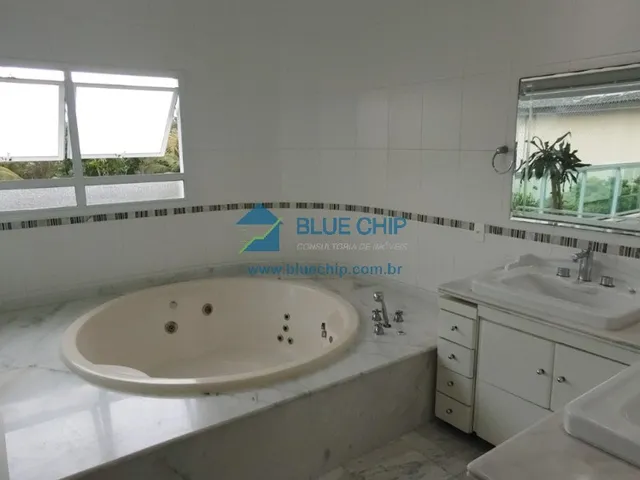 Imagem 16: Casa para Locação no Condomínio Novo Leblon - Barra da Tijuca, com 1500m² e 06
