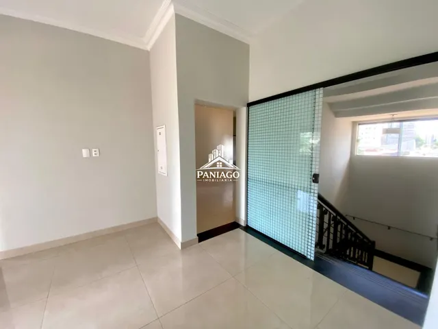 Imagem 4: Casa comercial ampla, 19 salas, 8 banheiros, Bosque da Saúde, Cuiabá-MT