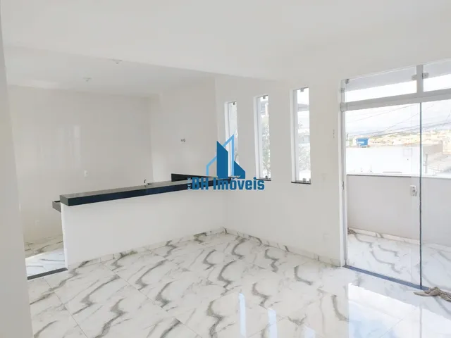 Imagem 7: Casa Geminada à Venda de 3 Quartos sendo 1 Suíte e 4 Vagas - Bairro Vale das Orquídeas