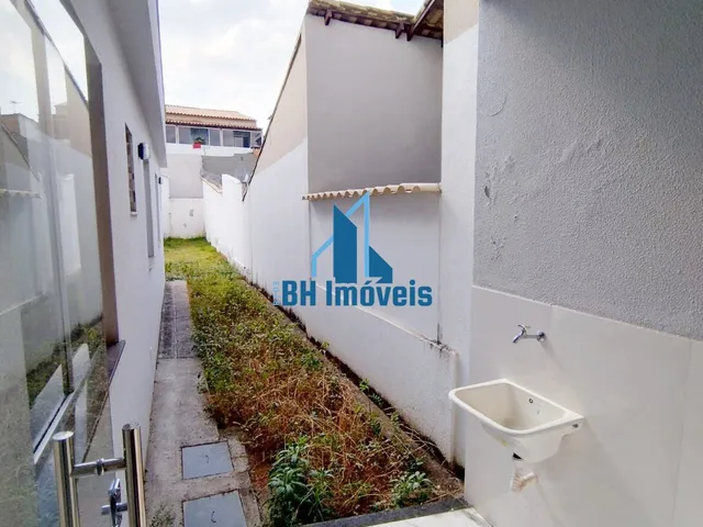 Imagem 11: Casa Geminada à Venda de 3 Quartos sendo 1 Suíte e 4 Vagas - Bairro Vale das Orquídeas