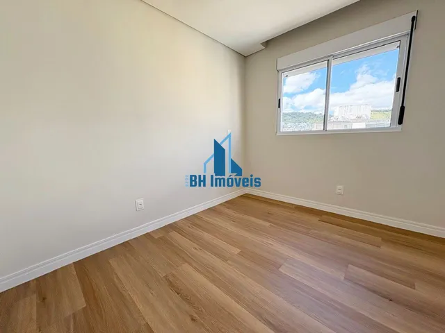 Imagem 7: Apartamento de Cobertura duplex com 5 quartos, 3 suítes e 3 vagas no bairro Castelo