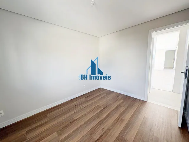 Imagem 13: Apartamento de Cobertura duplex com 5 quartos, 3 suítes e 3 vagas no bairro Castelo