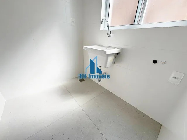 Imagem 14: Apartamento de Cobertura duplex com 5 quartos, 3 suítes e 3 vagas no bairro Castelo