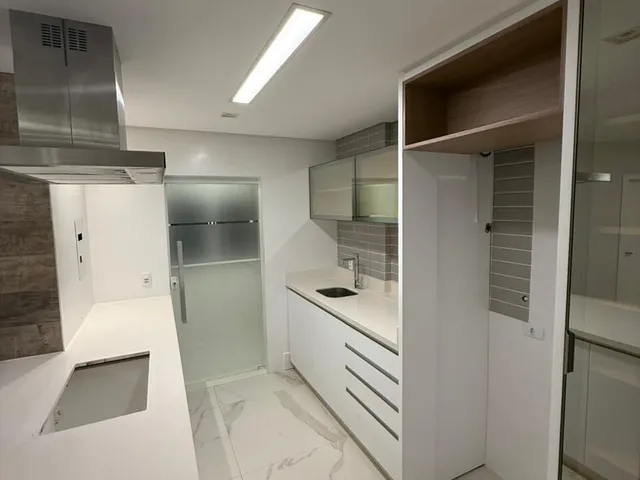 Imagem 11: Apartamento Reformado na Orla de Coqueiros – Conforto, Praticidade e Excelente
