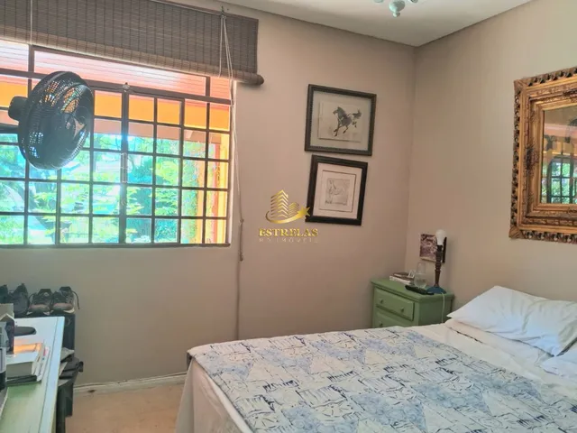 Imagem 7: Imperdível casa à venda em Curitiba-PR, bairro São Lourenço: 3 quartos, 2 suítes, 3