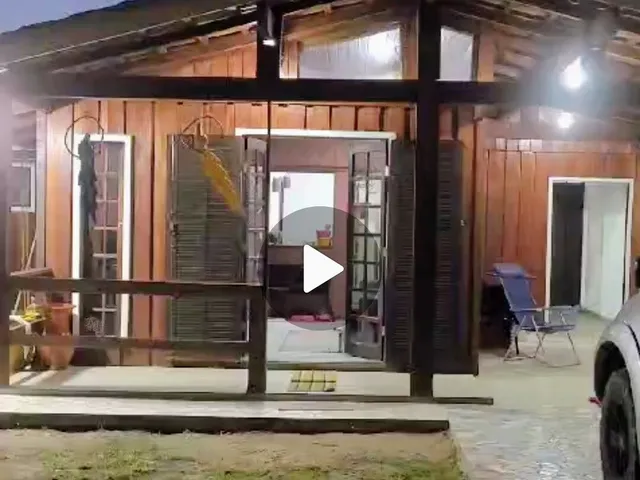 Imagem: Casa à venda no bairro Pontal do Sul
