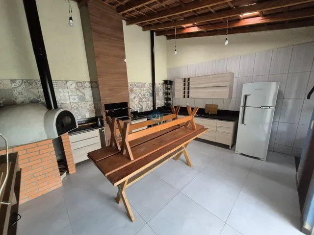 Imagem 3: Vendo casa semi mobiliada, com Edicula, 02 dormitórios, 01 vaga de garagem