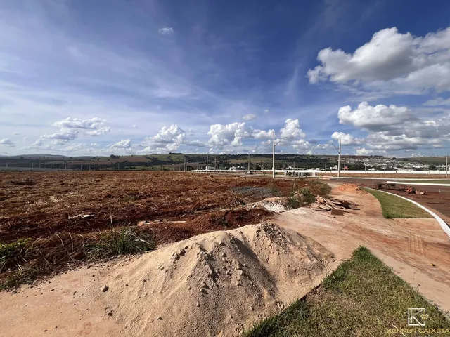 Imagem: Terreno em Condomínio em Alto dos Caiçaras