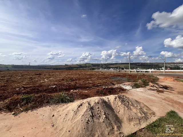 Imagem 2: Terreno em Condomínio em Alto dos Caiçaras, Patos de Minas/MG