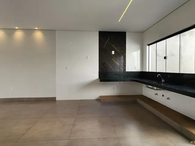 Imagem 2: Casa no Bairro Afonso Queiroz
