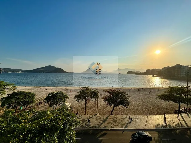 Imagem 1: Apartamento à Venda em Niterói-RJ: 3 Quartos, 1 Suíte e 150m² de Luxo em Icaraí!