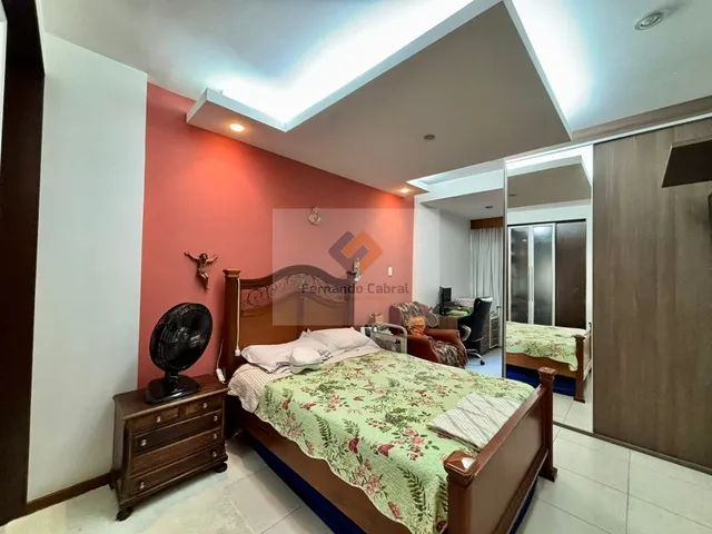 Imagem 2: Apartamento à Venda em Niterói-RJ: 3 Quartos, 1 Suíte e 150m² de Luxo em Icaraí!