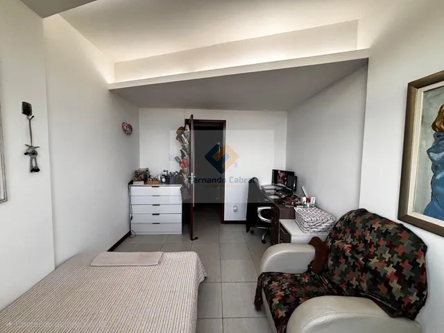 Imagem 3: Apartamento à Venda em Niterói-RJ: 3 Quartos, 1 Suíte e 150m² de Luxo em Icaraí!