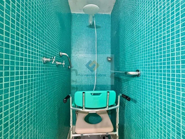 Imagem 4: Apartamento à Venda em Niterói-RJ: 3 Quartos, 1 Suíte e 150m² de Luxo em Icaraí!