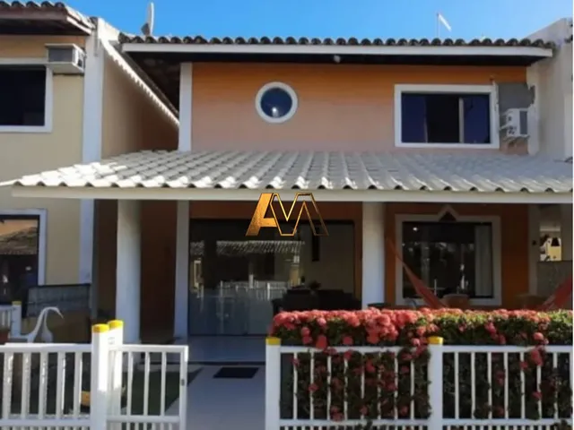 Imagem: A casa possui 3 Dormitórios, 1 Suíte, 3 Banheiros, 2 Vagas