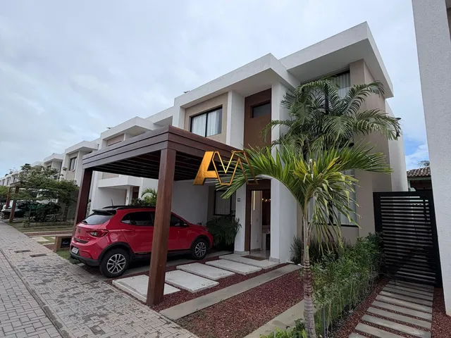 Imagem: A casa em condomínio possui 3 Dormitórios, 3 Suítes, 4 Banheiros