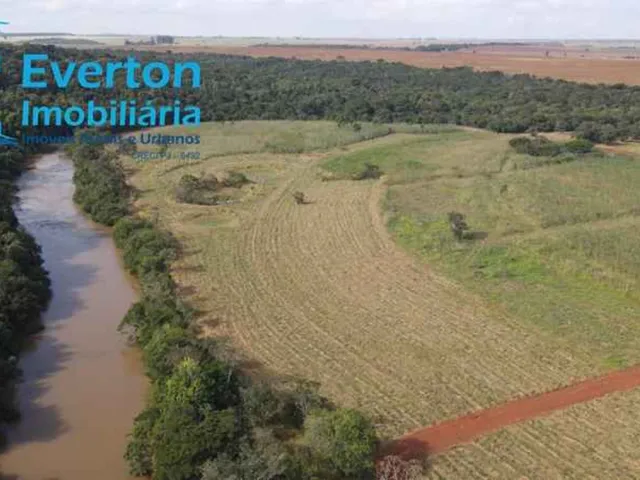 Imagem 11: Ranchos À Venda na Margem do Rio Tijuco em Prata-Mg: 20.000 M² de Luxo e Natureza! Venha Conhecer!